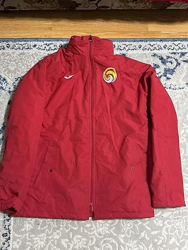 day date: Куртка спортивная Joma, красная, с логотипом на груди и надписью — 1