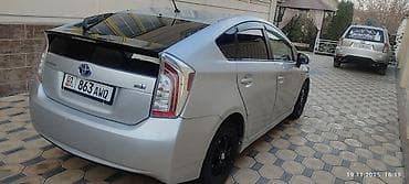 mark 3: Toyota Prius: 2014 г., 1.8 л, Вариатор, Гибрид, Хэтчбэк — 2