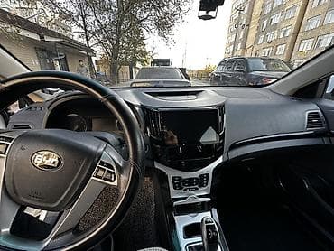 ленивец на даф: BYD F3: 2019 г., Электромобиль, Седан — 5