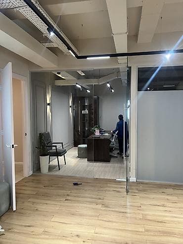 full construction: На заказ Цельностеклянная перегородка, Для офиса — 6