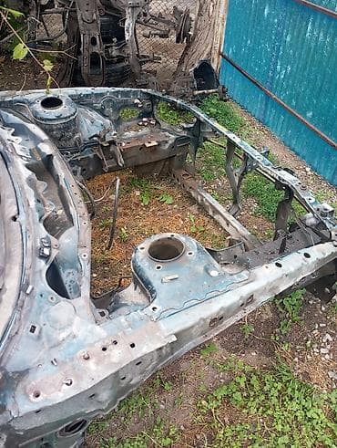 subaru 1800: Продам передний телевизор на Мазда кронос — 1