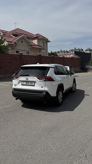коробка шаран: Toyota RAV4: 2019 г., 2.5 л, Автомат, Бензин, Кроссовер — 2