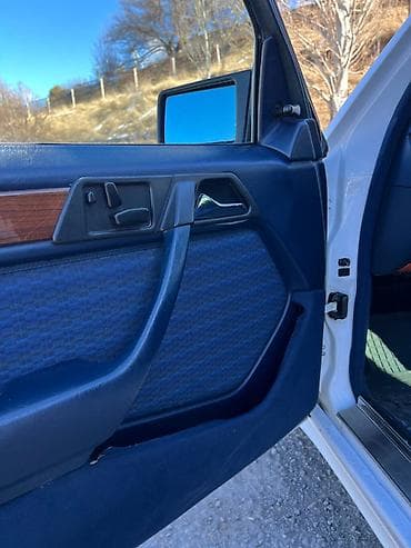 Продажа авто: Mercedes-Benz W124: 1991 г., 3 л, Автомат, Бензин, Седан — 6