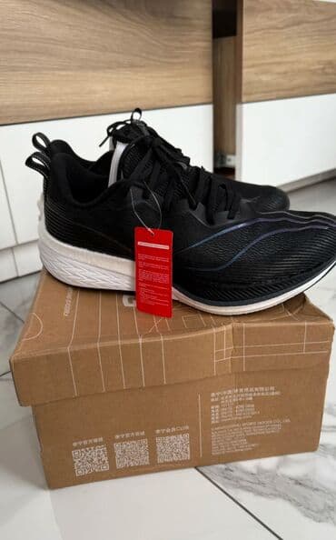 кросовеи: Кросовки лининг новая
#lining — 2