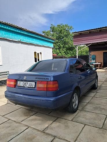 Унаа сатуу: Volkswagen Passat: 1994 г., 1.8 л, Кол менен иштөөчү, Бензин, Седан — 6