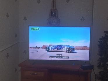 3д проектор: LED-телевизор с плоской панелью, диагональ экрана около 90–50 дюймов — 1