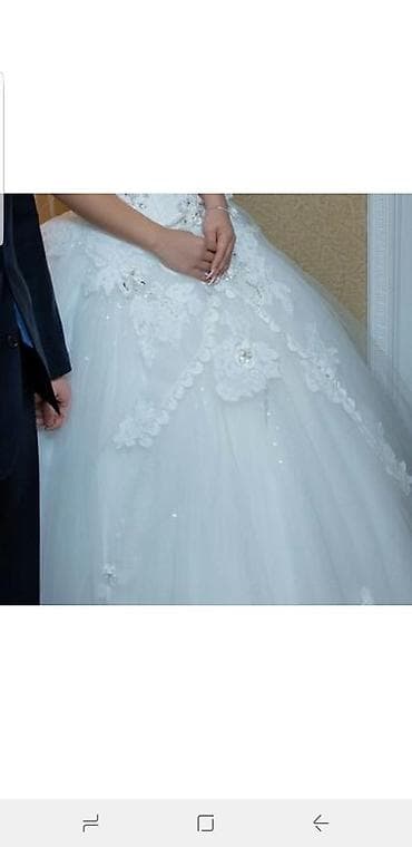 Личные вещи: Свадебное платье, Со шлейфом, Б/у — 3