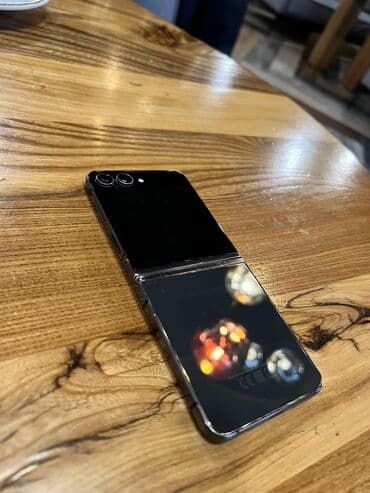 альбом для фотографий: Samsung Galaxy Z Flip 5, Б/у, 512 ГБ, цвет - Черный — 7