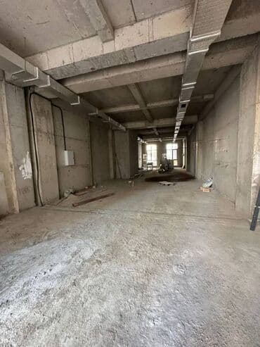 продается цокольное помещение микрорайон сары челек: 📍ул. Арстанбека Дуйшеева 🔘Этажи 1/14 🔘142,37м² Продается — 5