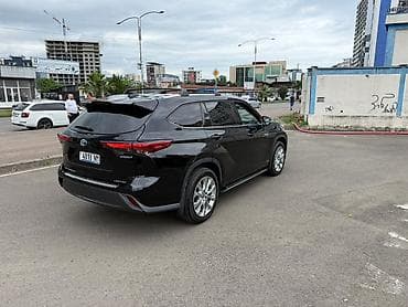 салон машины: Toyota Highlander: 2020 г., 2.5 л, Автомат, Гибрид, Кроссовер — 4