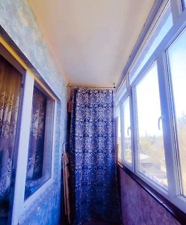 Кыймылсыз мүлк: 2 бөлмө, 48 м², Жаш гвардия 105-серия, 3 кабат, Эски ремонт — 6