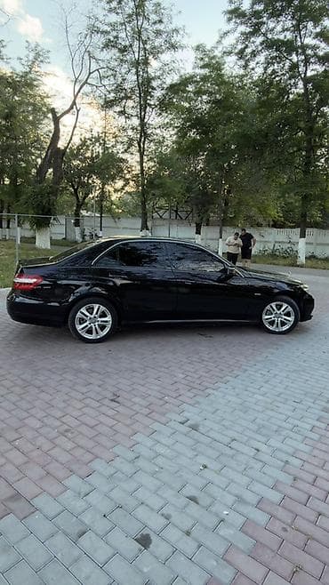 Продажа авто: Mercedes-Benz E-Class: 2010 г., 1.8 л, Автомат, Бензин, Седан — 7