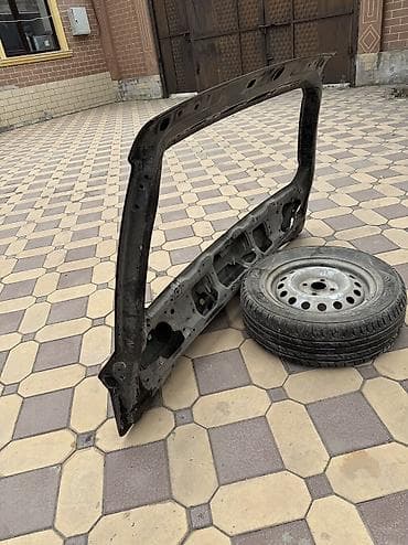 крузак 200: Крышка багажника Toyota, Оригинал — 4