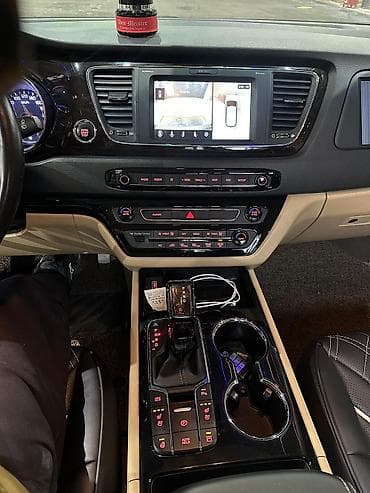 Kia Carnival: 2019 г., 2.2 л, Автомат, Дизель, Минивэн — 5