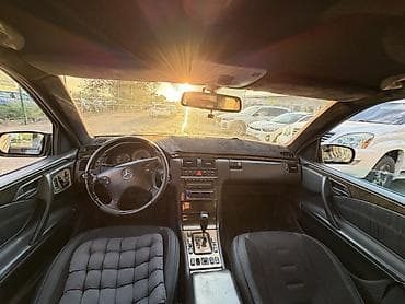 Продажа авто: Mercedes-Benz E-Class: 2002 г., 4.3 л, Автомат, Бензин, Седан — 4