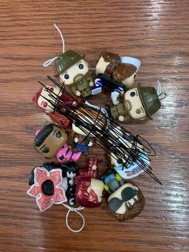 игра кальмаров: Фигурки Очень странные дела коллекционные подвески — 1