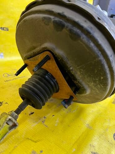 суппорт тормозной передний: Тормозной цилиндр и тормозной вакуум на Lexus rx300 — 2