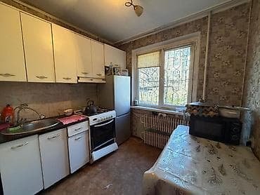 3 комнаты, 58 м², 104 серия, 1 этаж, Старый ремонт