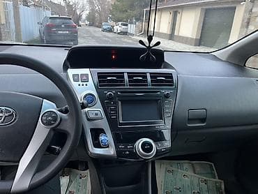 Продажа авто: Toyota Prius V: 2014 г., Вариатор, Гибрид, Универсал — 6