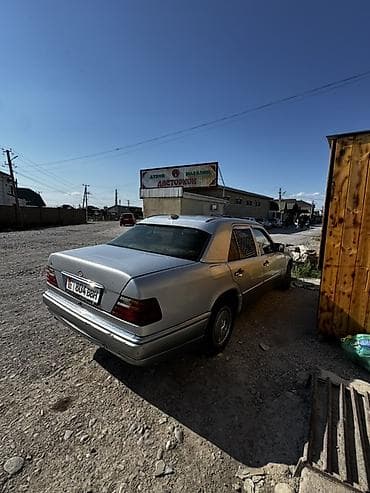 mersedez 124: Mercedes-Benz W124: 1990 г., 2 л, Механика, Дизель, Седан — 3