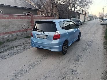 Продажа авто: Honda Fit: 2002 г., 1.5 л, Вариатор, Бензин, Хэтчбэк — 5