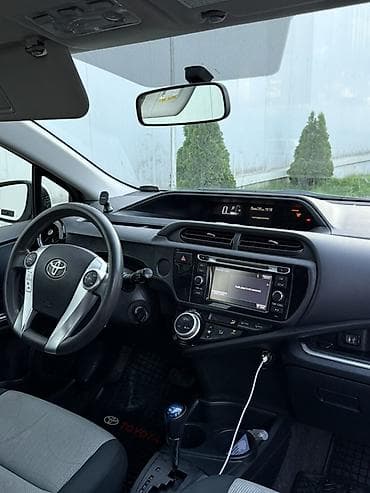 tayota funcargo: Toyota Aqua: 2017 г., 1.5 л, Автомат, Гибрид, Хэтчбэк — 6