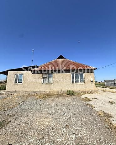 Кыймылсыз мүлк: 🏠Продается дом в с. Сокулук 🟡Комнаты: 3 🟡Участок: 7 соток (по факту 15 — 1