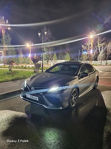 step 2: Toyota Camry: 2022 г., 2.5 л, Автомат, Гибрид, Седан — 1