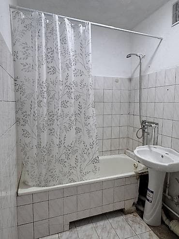 flat osh: 1 комната, 35 м², 105 серия, 3 этаж, Косметический ремонт — 5