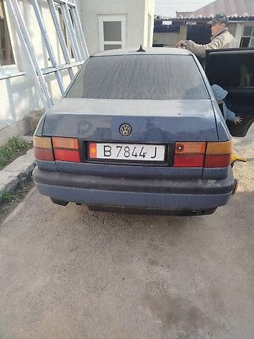 v klass: Volkswagen Vento: 1993 г., 2 л, Ручные, Бензин, Седан — 1