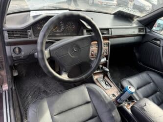 дом в колесах: Mercedes-Benz W124: 1994 г., 3.2 л, Автомат, Бензин, Седан — 9