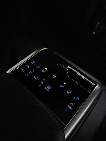 v6: Toyota Camry: 2020 г., 3.5 л, Автомат, Бензин, Седан — 10