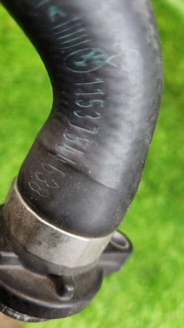 блок предохранителей: Патрубок Е60 е63 е65 N52 N53 Патрубок на помпу 7 544 638 Год 2006 В — 4