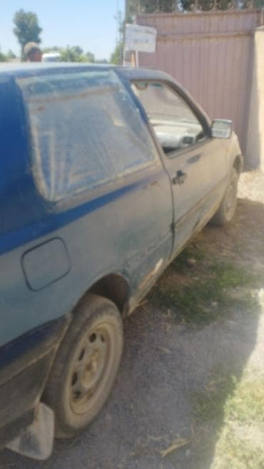 Volkswagen Golf: 1993 г., Кол менен иштөөчү, Бензин, Хетчбек — 1