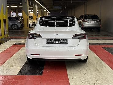 для такси авто: Tesla Model 3: 2019 г., 0.1 л, Вариатор, Электромобиль, Седан — 5