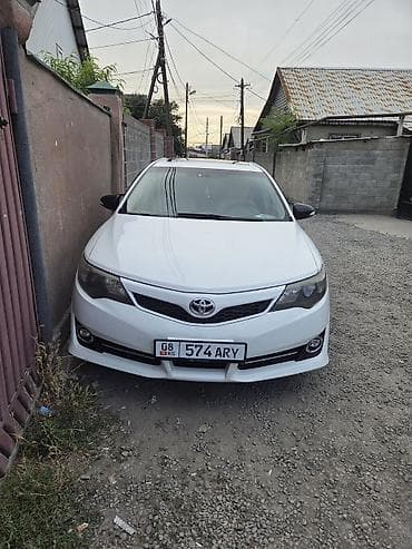 Toyota Camry: 2013 г., 2.5 л, Вариатор, Гибрид, Седан — 3