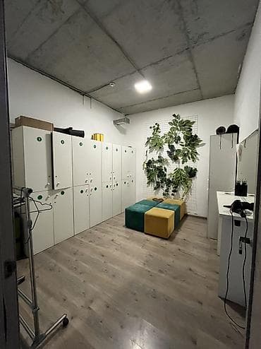 снять помещение для тренинга: Сдается цокольное помещение в центре города. 150 кв.м Можно под — 7