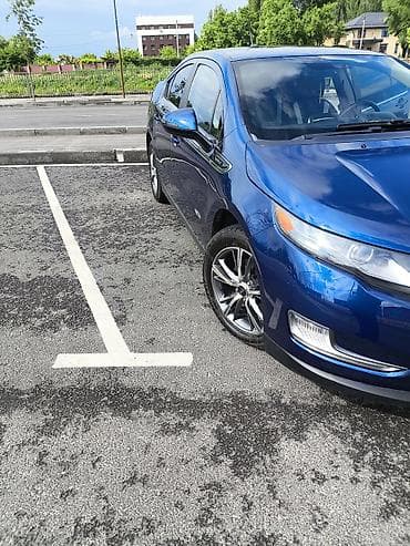 химия авто: Chevrolet Volt: 2013 г., 1.4 л, Автомат, Гибрид, Хэтчбэк — 2