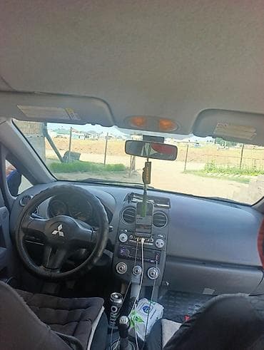 abs: Mitsubishi Colt: 2004 г., 1.3 л, Механика, Бензин, Хэтчбэк — 6