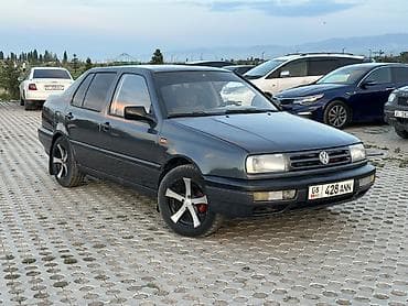 Транспорт: Volkswagen Vento: 1994 г., 1.8 л, Механика, Бензин, Седан — 3
