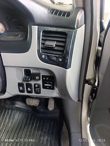 фори: Toyota Ipsum: 2002 г., 2.4 л, Автомат, Газ, Минивэн — 7