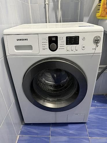 Стиральная машина Samsung, фронтальная загрузка, загрузка до 6 кг