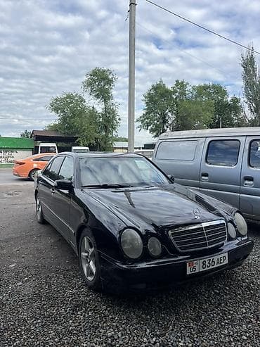 Mercedes-Benz E-Class: 2001 г., 2.6 л, Автомат, Бензин, Седан
