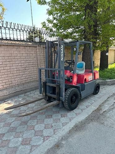 Транспорт: Жүктөгүч, Nissan, Айры — 2