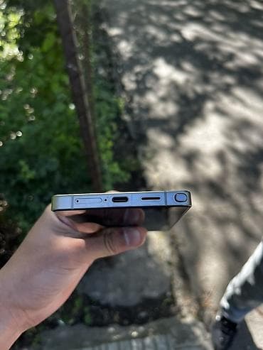 galaxy note20: Samsung Galaxy S25 Ultra, Б/у, 256 ГБ, цвет - Серебристый, 1 SIM, eSIM — 5