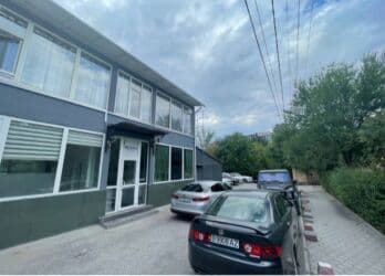 аренда дома на мероприятие: Сдаются два помещение 40+35 м2 за 65000+55000 сом Второй этаж — 11