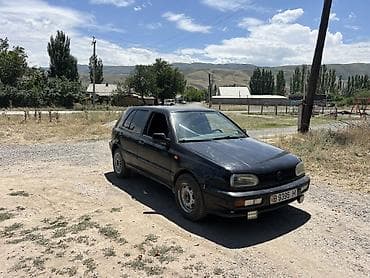 Унаа: Volkswagen Golf: 1994 г., 1.6 л, Кол менен иштөөчү, Бензин, Хетчбек — 1