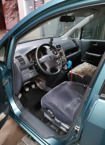 купить запчасти на опель вектра б: Honda Stream: 2002 г., 2 л, Механика, Бензиновая, Минивэн — 1