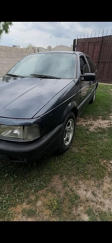 Унаа сатуу: Volkswagen Passat: 1989 г., Кол менен иштөөчү — 4