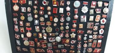 продаю медали: Продаётся коллекция значков про знаменитых людей — 5